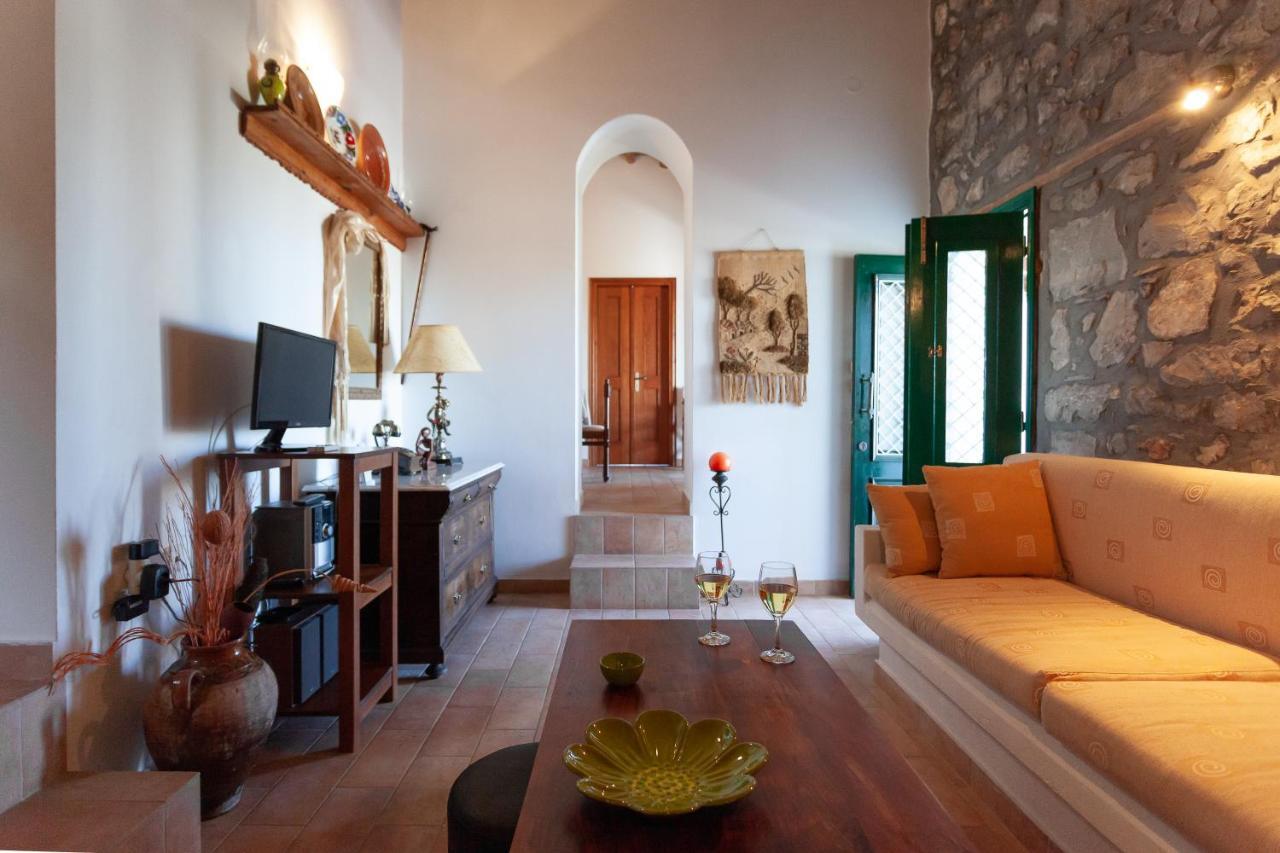Batu Vacation House Monolithos  Экстерьер фото